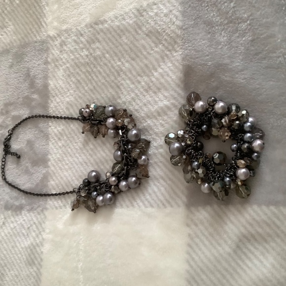 Necklace, bracelet and earrings set - Picture 6 of 10